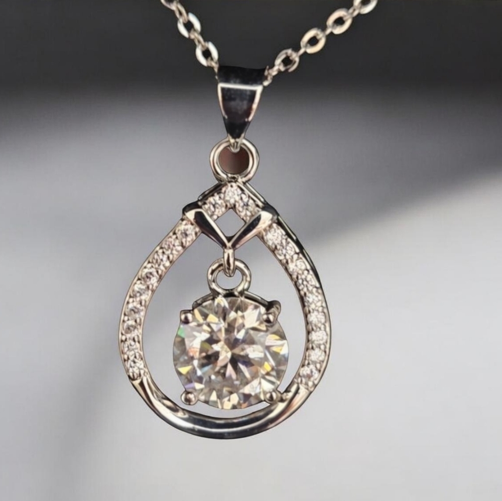 MOISSANITE 2 CT Swinging Center Stone White Gold 18" pendant Necklace NWT